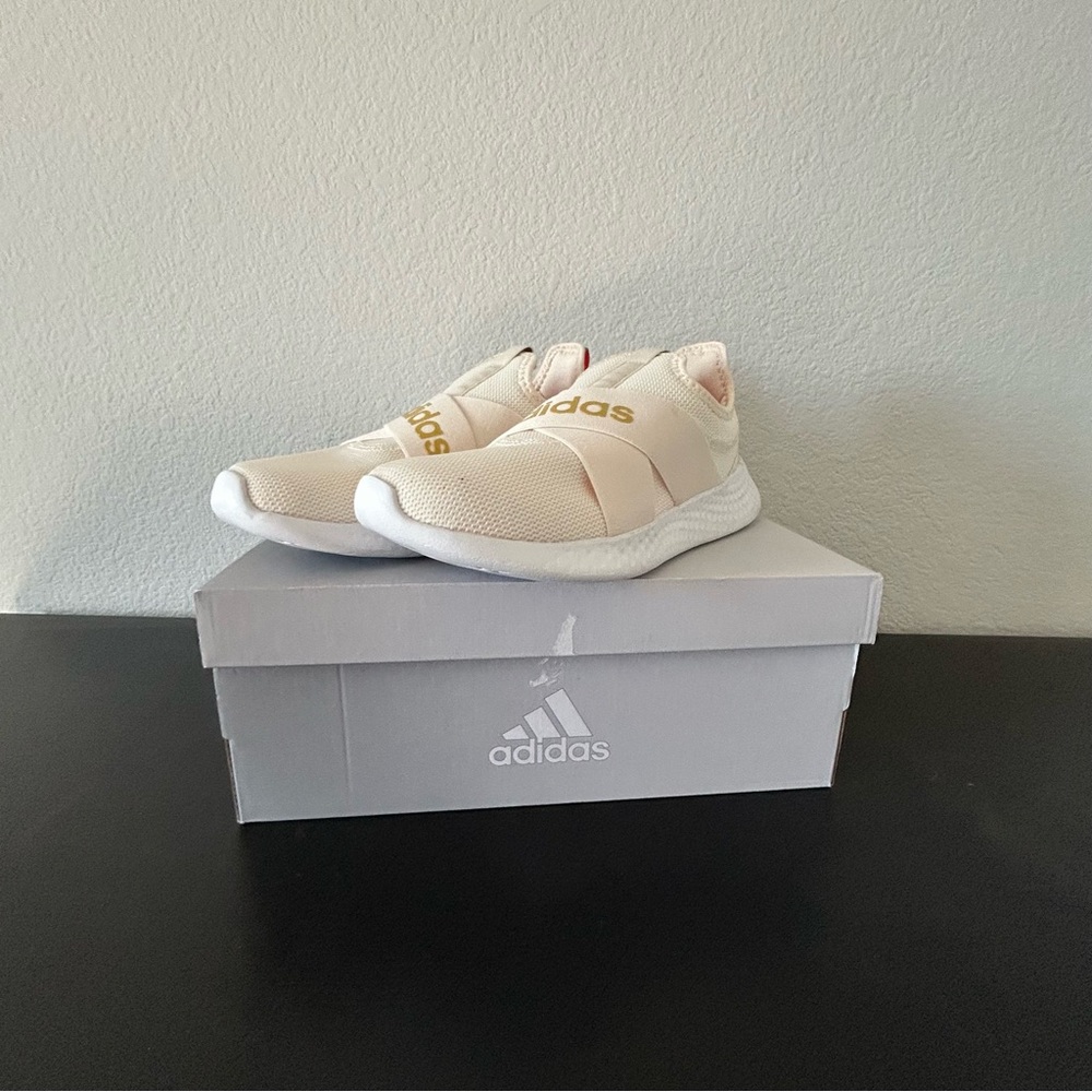 Adidas Slip-On Mesh Sneakers – Cream & Gold, Size 8.5
